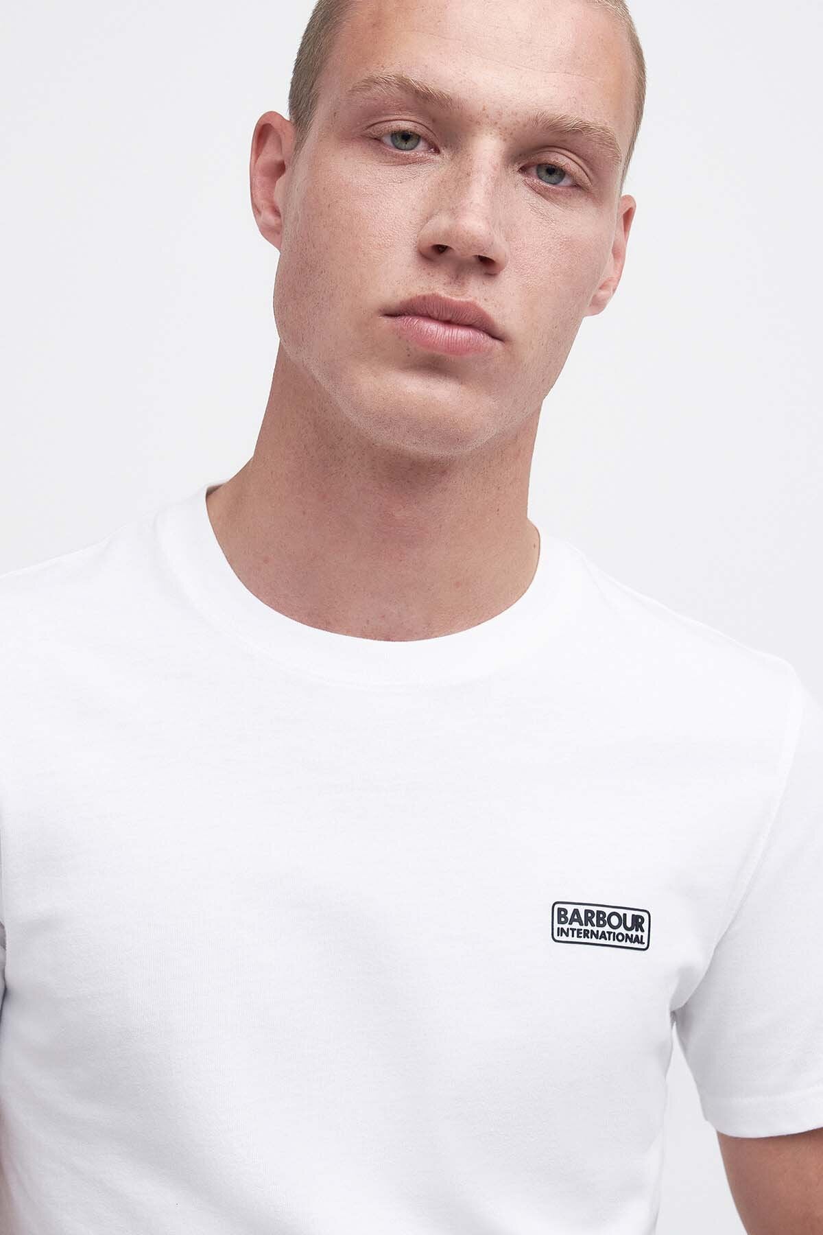 T-Shirt mit kleinem Logo