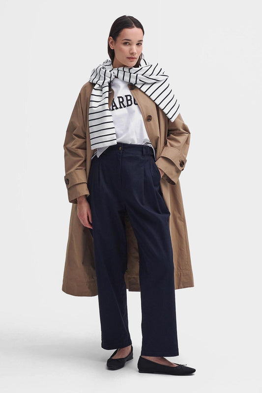Amberfarbene Zigarettenhose