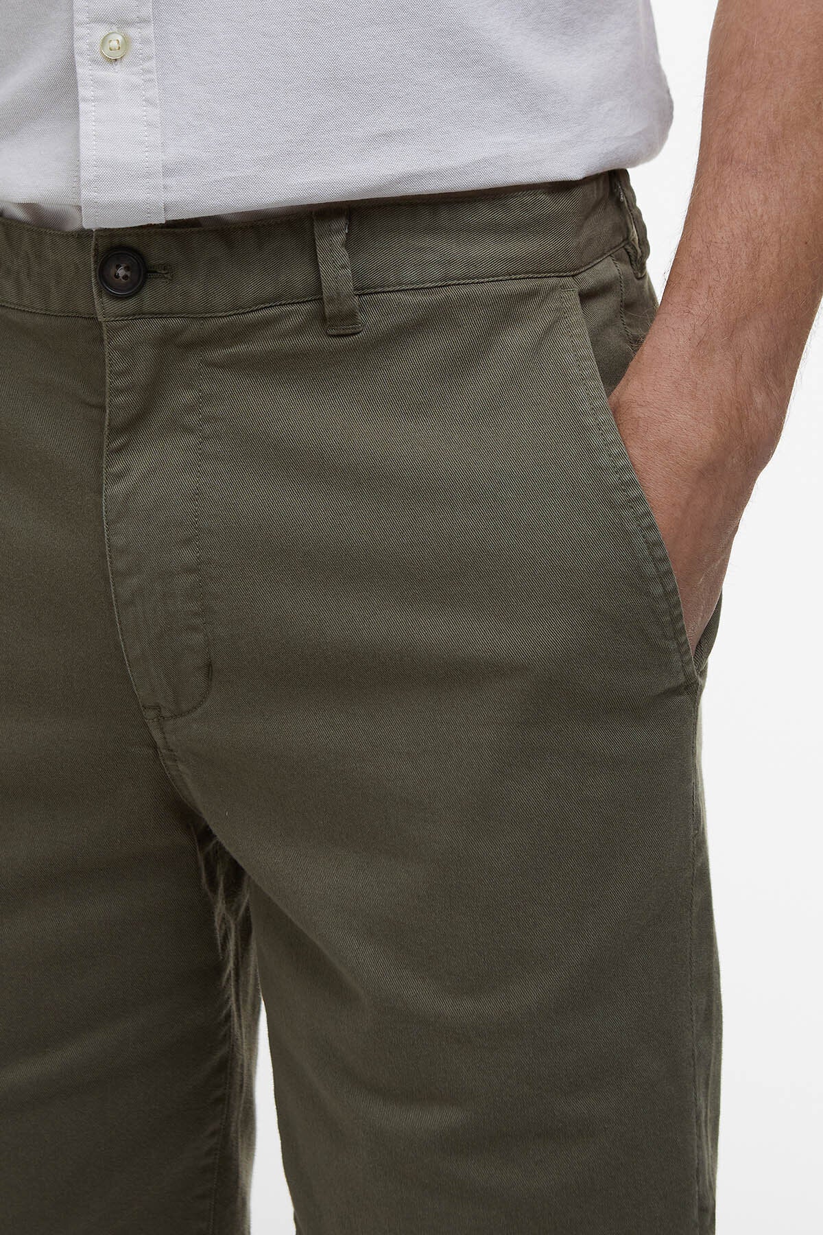 Gewaschene Twill-Chino-Shorts