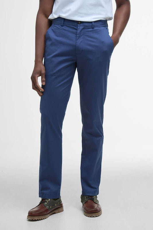 Leichte Stretch-Chino-Hose mit Schneiderpassform