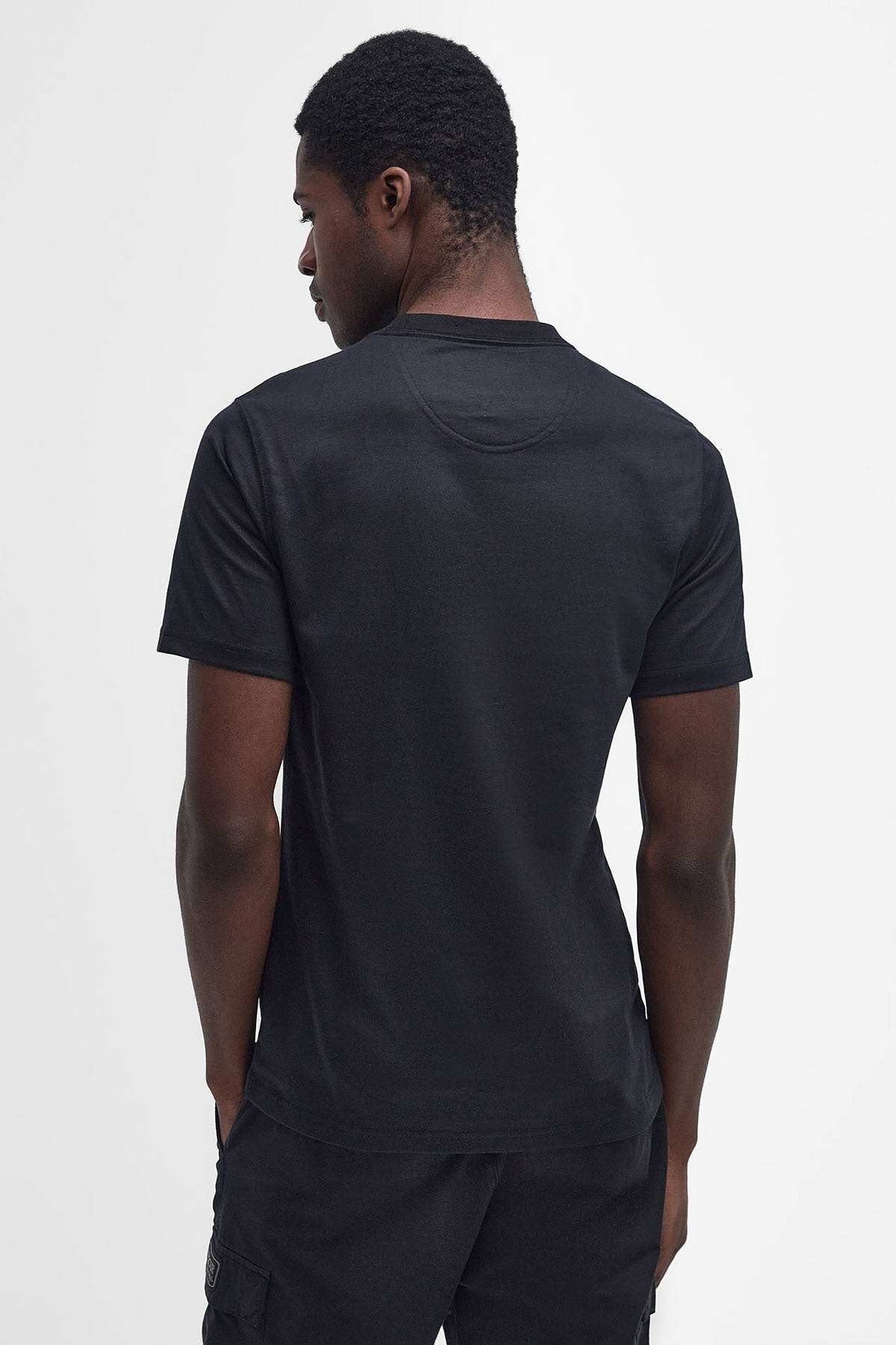 T-Shirt mit kleinem Logo